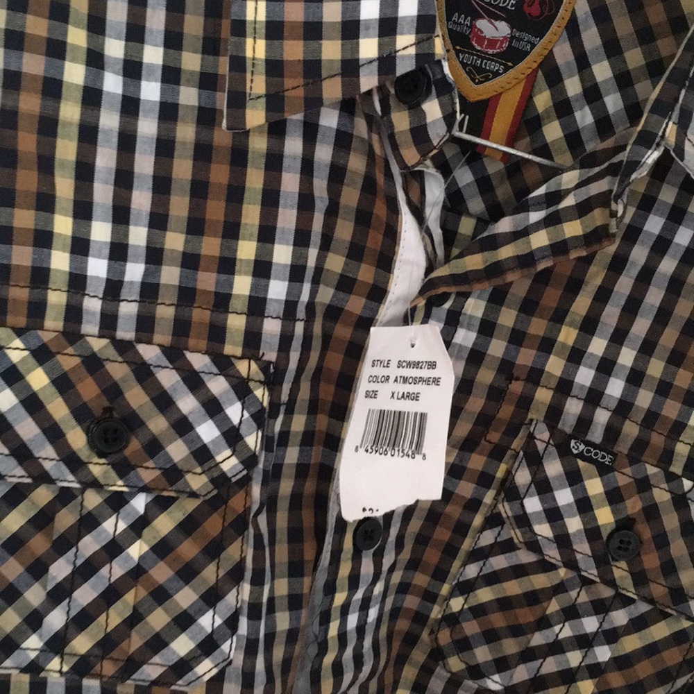 Checkered button down shirt - Picture 6 of 6
